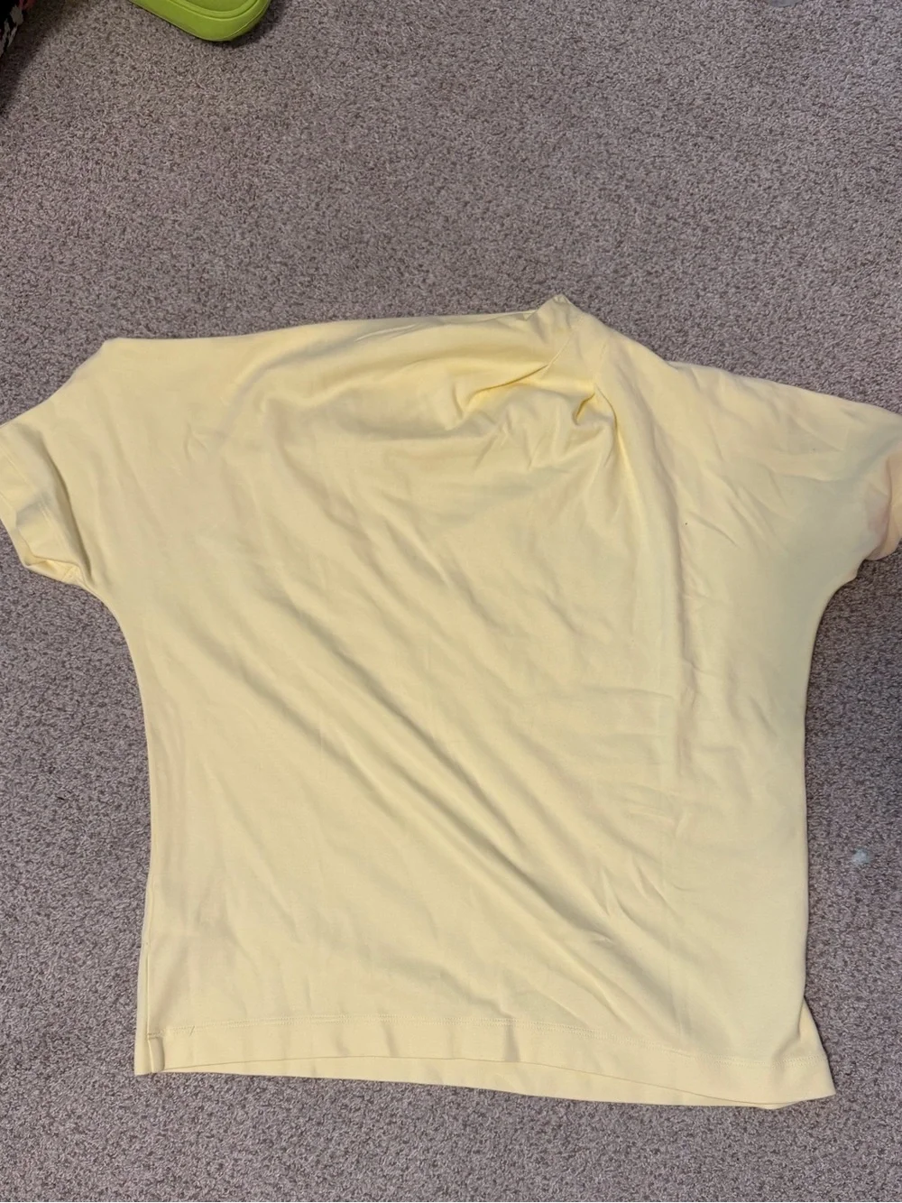 NWT Aritizia Babaton InterLock Cotton Script Top, lemonade, XS - Picture 10 of 10